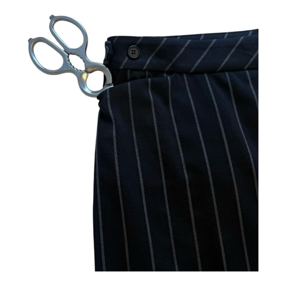 Club Monaco Black / Grey Wool Pinstripe Pencil Skirt - Size 4 - Picture 6 of 13